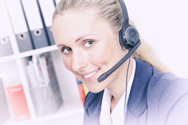 Jak tanio zorganizować wewnętrzne contact center